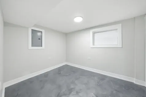 6824 South Wood Street Chicago IL 60636