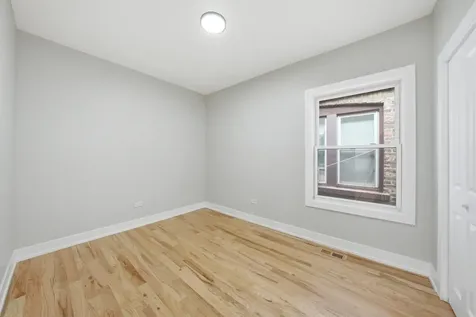 6824 South Wood Street Chicago IL 60636