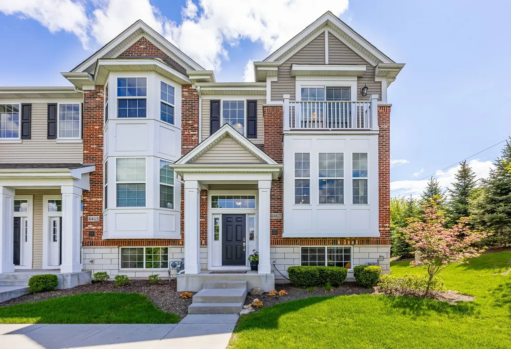 4467 Monroe Court Naperville IL 60564
