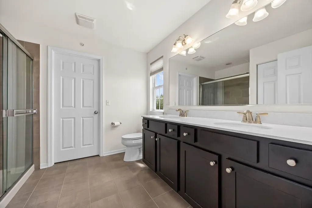 4467 Monroe Court Naperville IL 60564