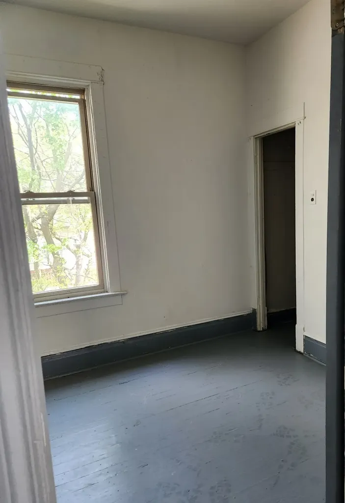10305 South Avenue J Chicago IL 60617