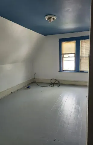 10305 South Avenue J Chicago IL 60617