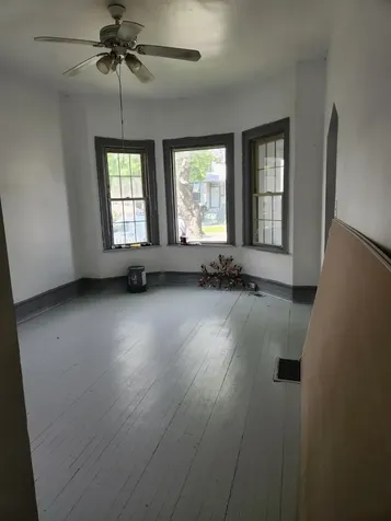 10305 South Avenue J Chicago IL 60617