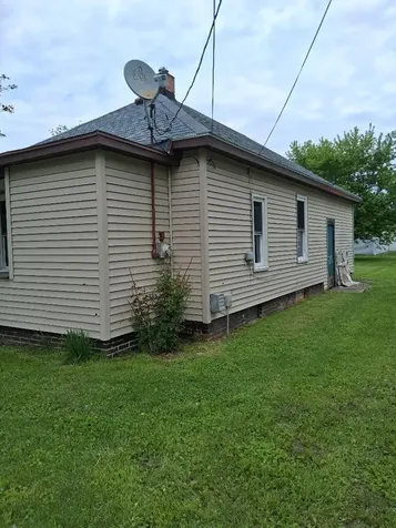 909 Cable Street Streator IL 61364