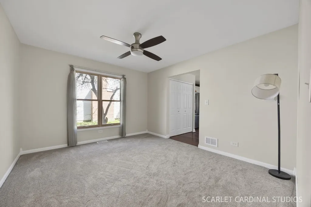 535 Chester Court Aurora IL 60504