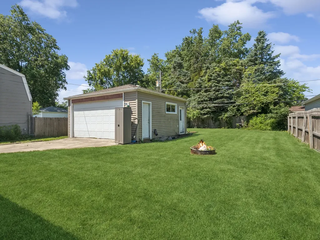 4006 Liberty Boulevard Westmont IL 60559