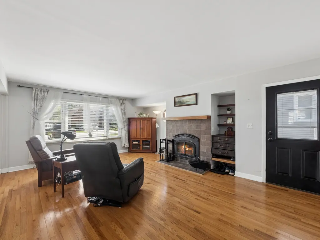 4006 Liberty Boulevard Westmont IL 60559