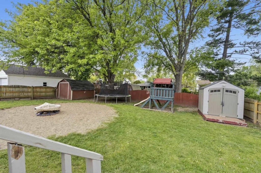 912 David Street Antioch IL 60002
