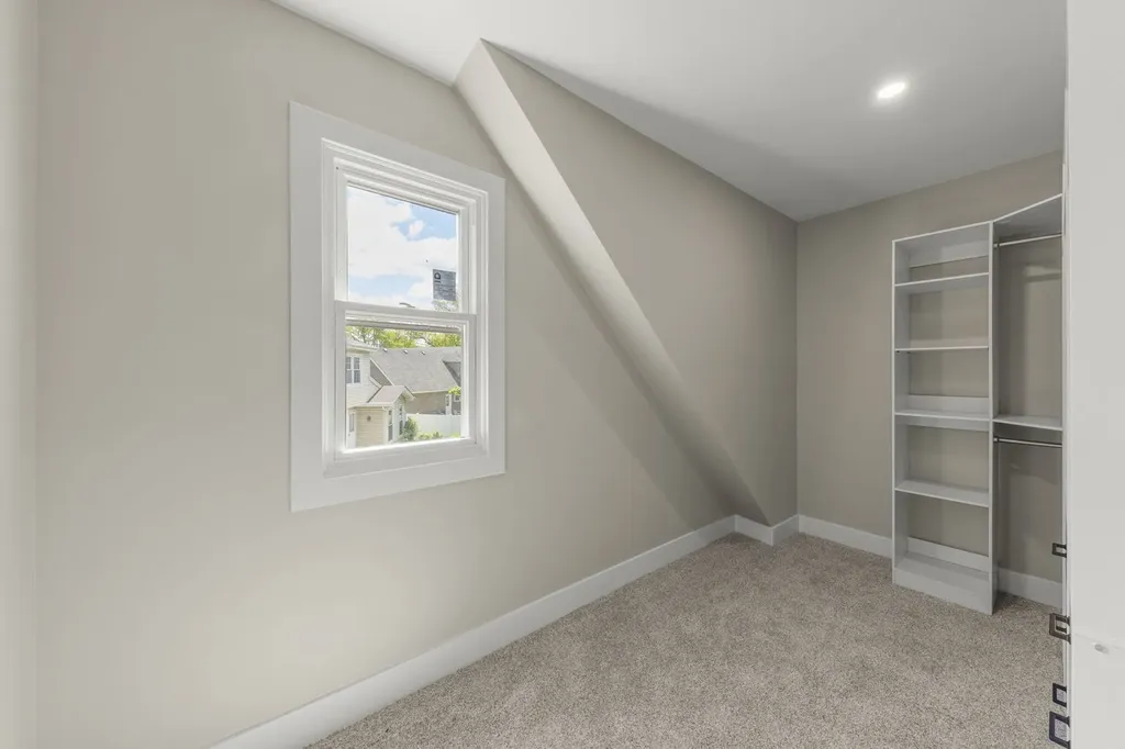 625 Edward Road Naperville IL 60540