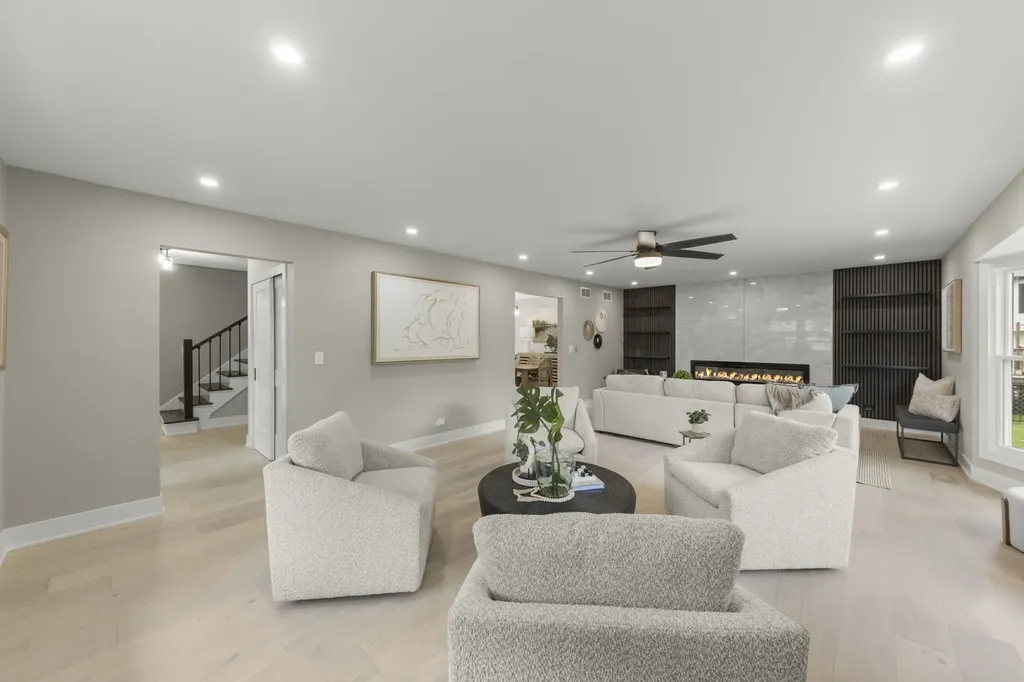 625 Edward Road Naperville IL 60540