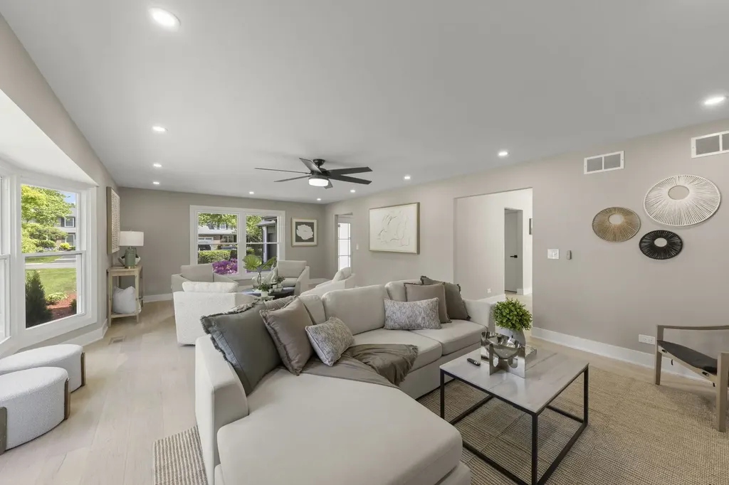 625 Edward Road Naperville IL 60540