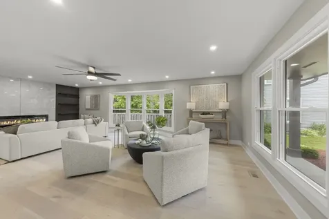 625 Edward Road Naperville IL 60540