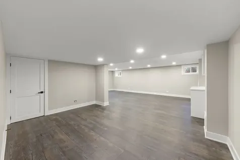 625 Edward Road Naperville IL 60540