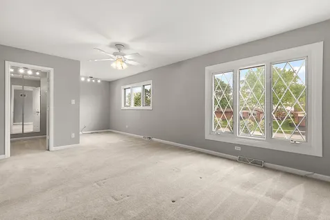 16324 Brementowne Drive Tinley Park IL 60477
