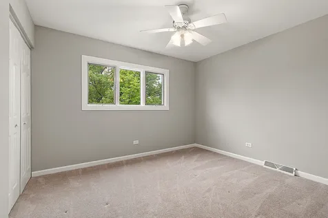 16324 Brementowne Drive Tinley Park IL 60477
