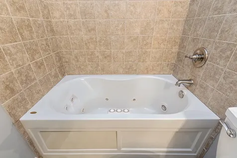 16324 Brementowne Drive Tinley Park IL 60477