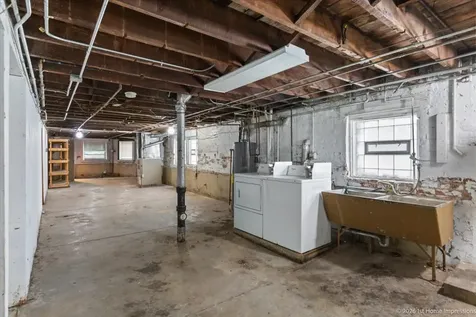 2124 Harvey Avenue Berwyn IL 60402