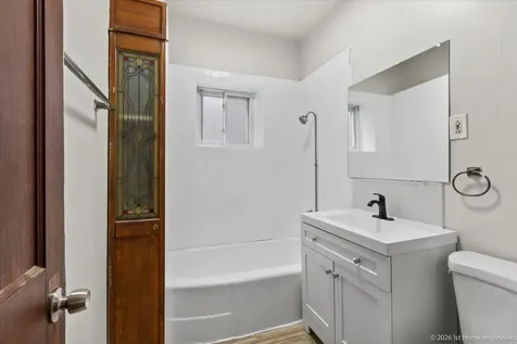 2124 Harvey Avenue Berwyn IL 60402