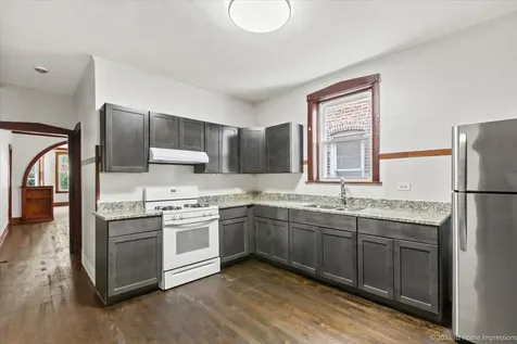 2124 Harvey Avenue Berwyn IL 60402