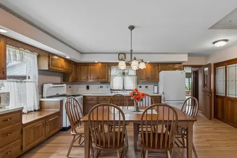 11624 South Ridgeland Avenue Worth IL 60482