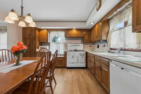 11624 South Ridgeland Avenue Worth IL 60482