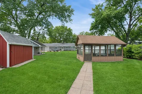 11624 South Ridgeland Avenue Worth IL 60482