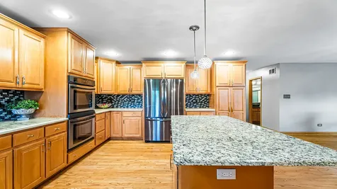 22043 Emily Lane Frankfort IL 60423