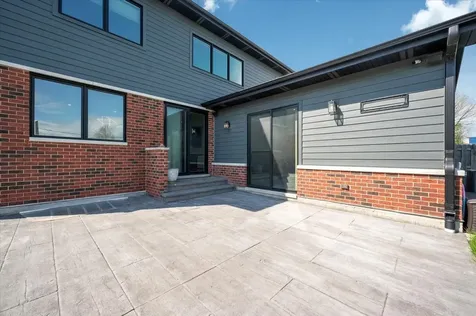 616 Birchwood Avenue Des Plaines IL 60018