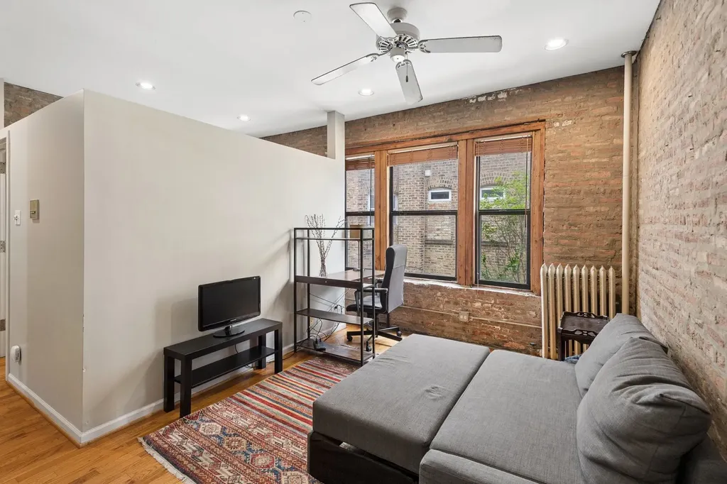 1236 West Carmen Avenue Chicago IL 60640