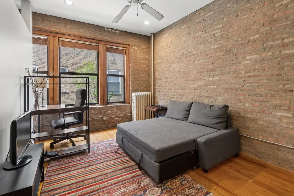 1236 West Carmen Avenue Chicago IL 60640