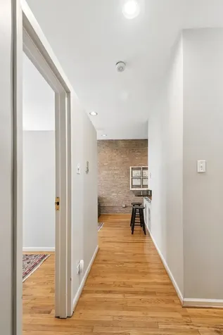 1236 West Carmen Avenue Chicago IL 60640
