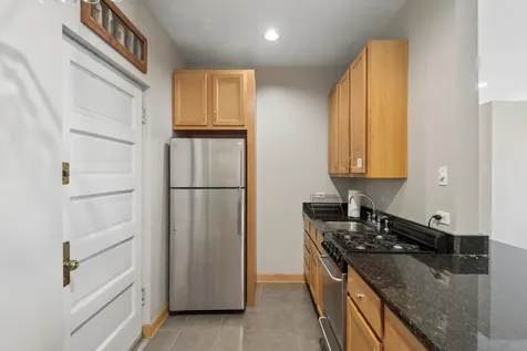 1236 West Carmen Avenue Chicago IL 60640