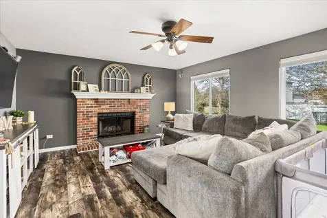 3502 Indian Head Lane Joliet IL 60435