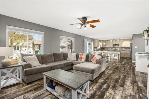 3502 Indian Head Lane Joliet IL 60435
