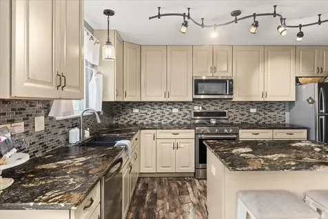 3502 Indian Head Lane Joliet IL 60435