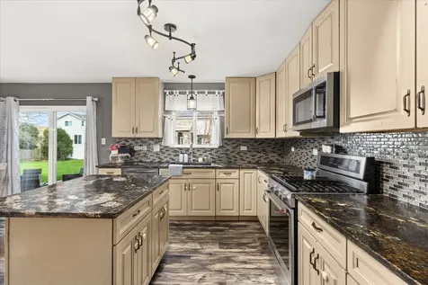3502 Indian Head Lane Joliet IL 60435
