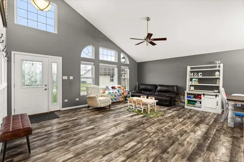 3502 Indian Head Lane Joliet IL 60435