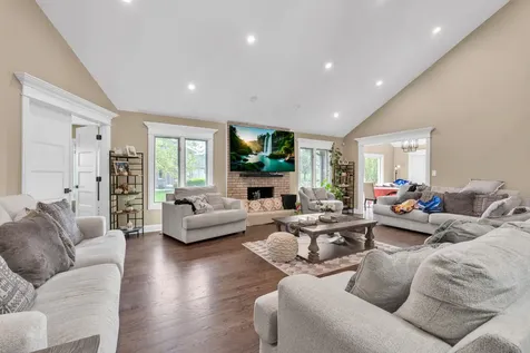 18044 Esther Drive Orland Park IL 60467