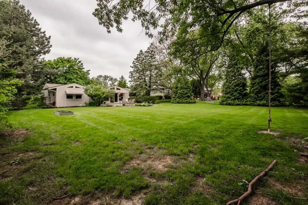 9S771 Brookbank Road Willowbrook IL 60527