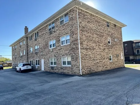 7008 Oconnell Drive Chicago Ridge IL 60415