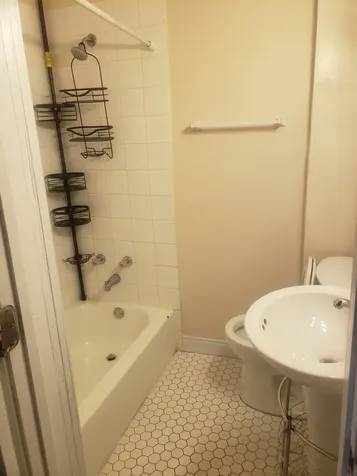 10523 South Corliss Avenue Chicago IL 60628