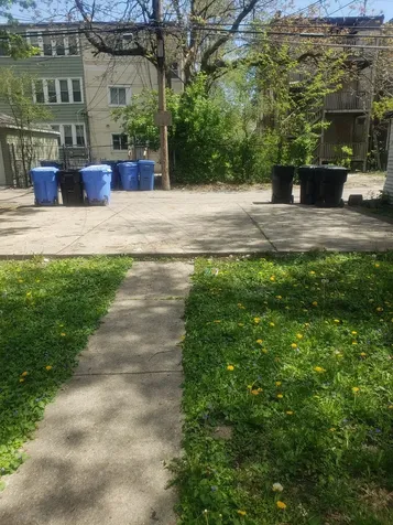 10523 South Corliss Avenue Chicago IL 60628