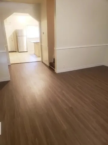10523 South Corliss Avenue Chicago IL 60628