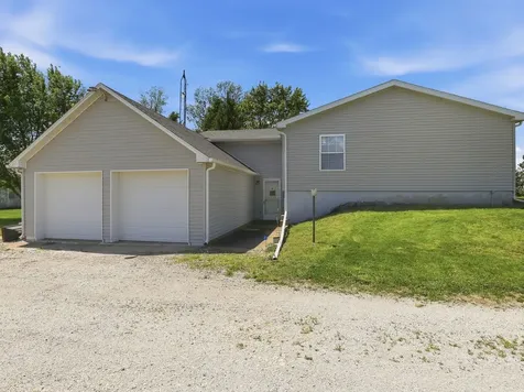 10078 State Route 9 Hoopeston IL 60942
