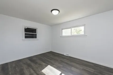 2123 North Mcaree Road Waukegan IL 60087