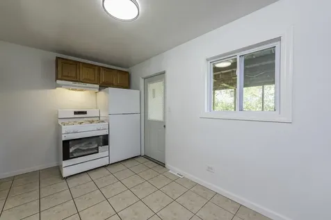 2123 North Mcaree Road Waukegan IL 60087