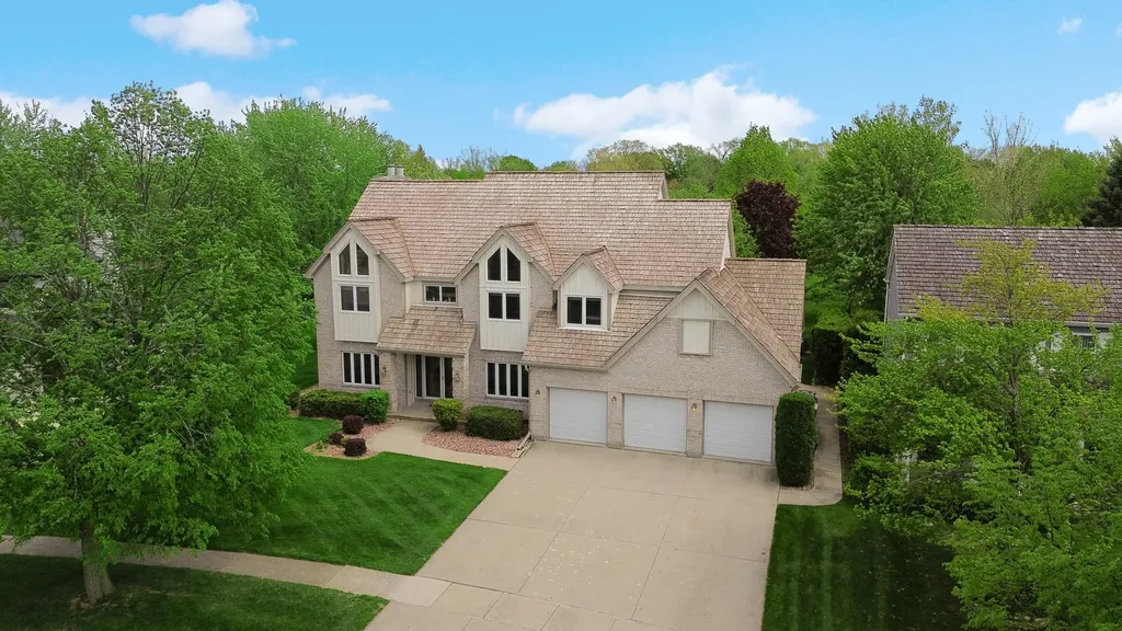1183 Silo Hill Drive Grayslake IL 60030