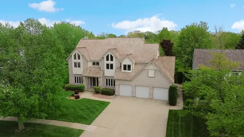 1183 Silo Hill Drive Grayslake IL 60030
