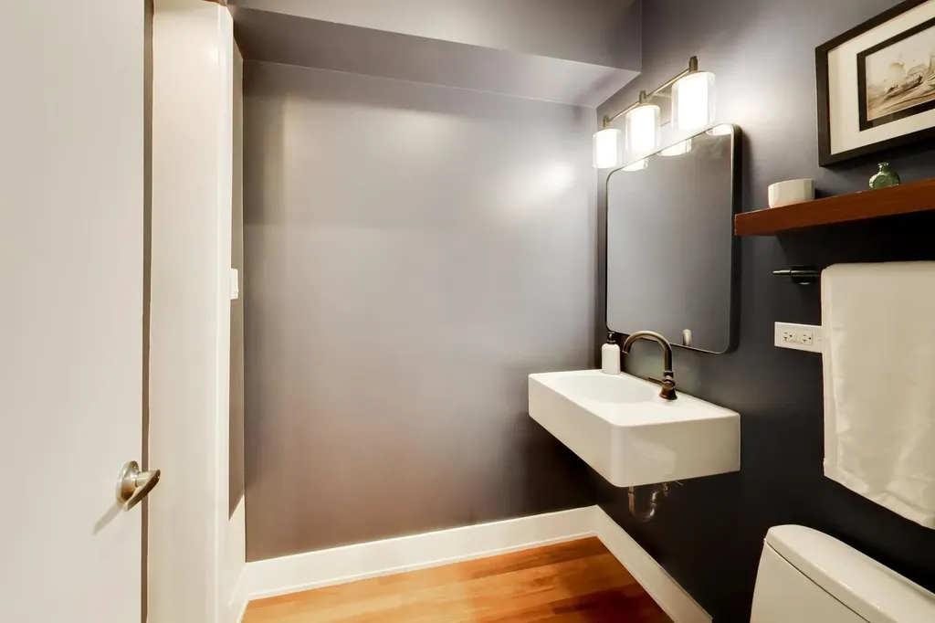 1029 North Honore Street Chicago IL 60622