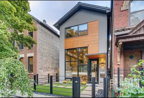 1029 North Honore Street Chicago IL 60622